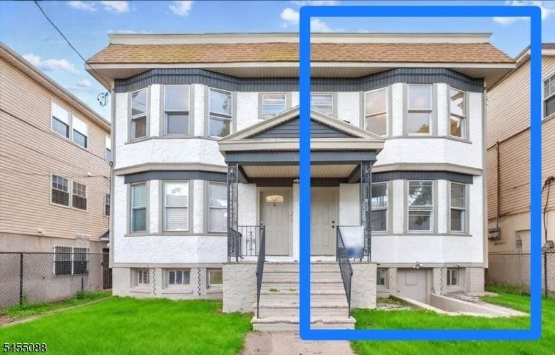 22 Edwin Pl - Photo 1