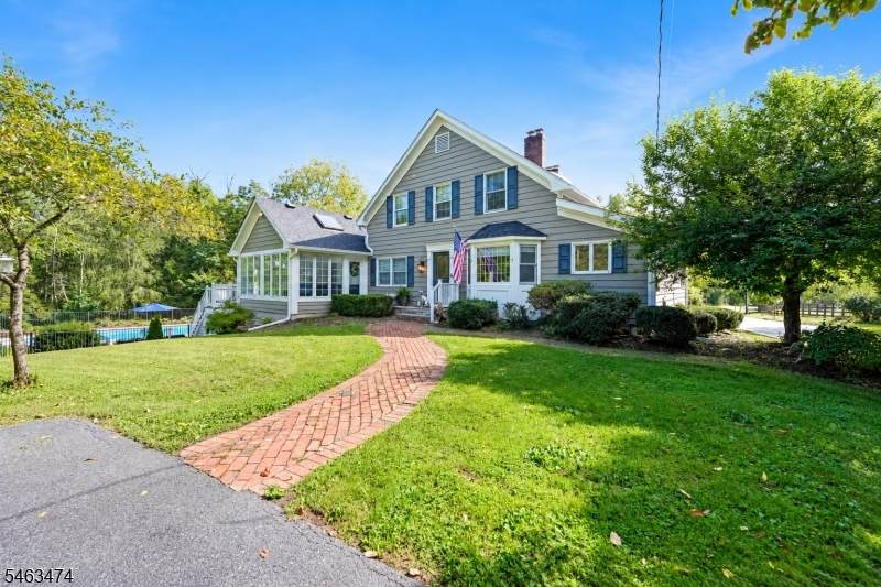 451 Delaware Rd - Photo 1