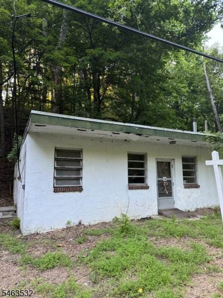 58 Hollow Rd - Photo 1