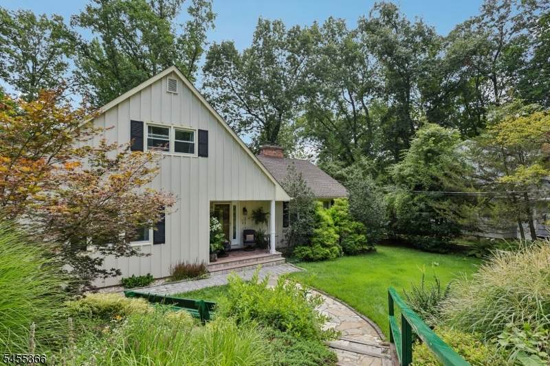 34 Forest Dr - Photo 1