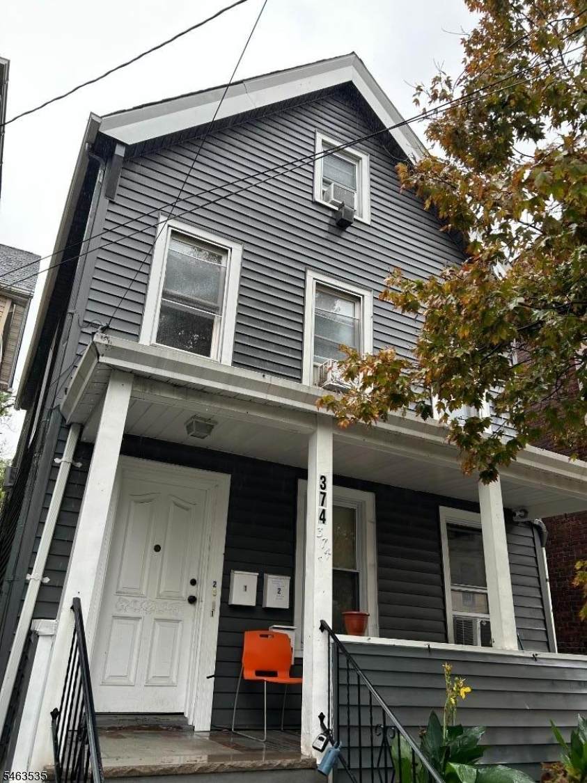 374 Mechanic St - Photo 1