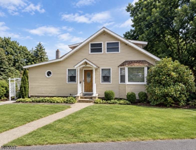 7 Central Ave - Photo 1