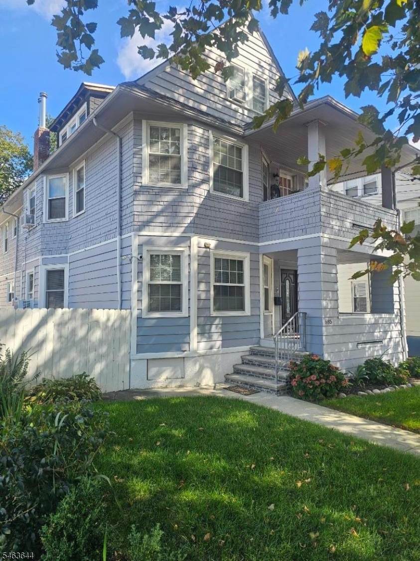 685 20Th Ave - Photo 1