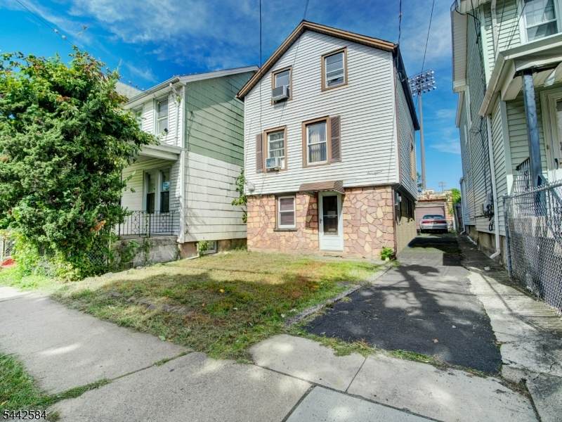 515 Monroe St - Photo 1