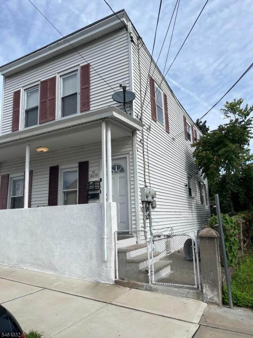133 Dixon Ave - Photo 1
