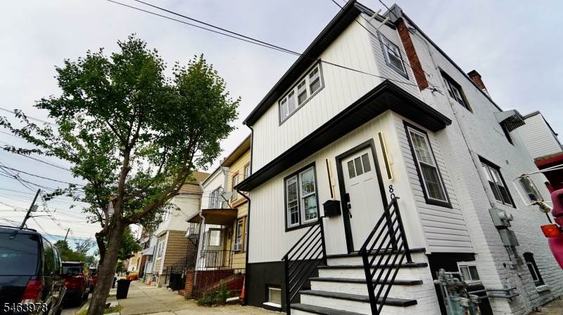 805 3rd Ave - Photo 1