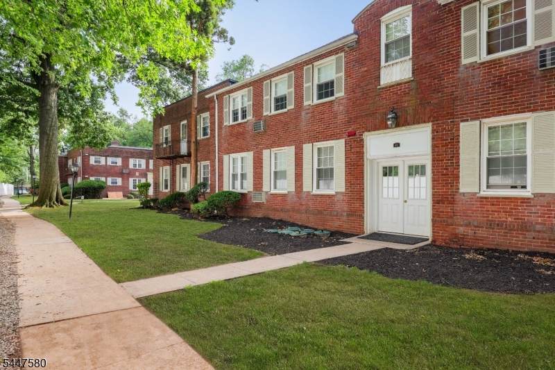 46 F Parkway Village - Photo 1