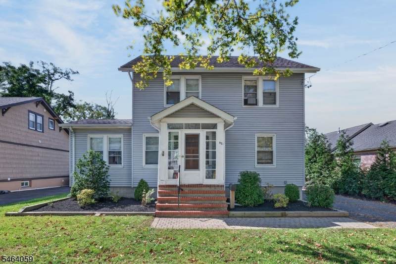 921 N Washington Ave - Photo 1