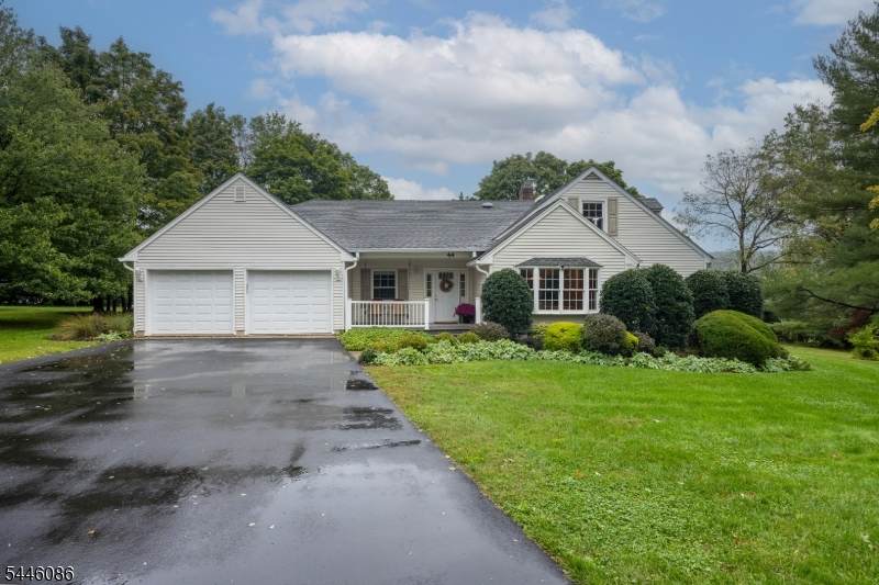 44 Hughes Ln - Photo 1