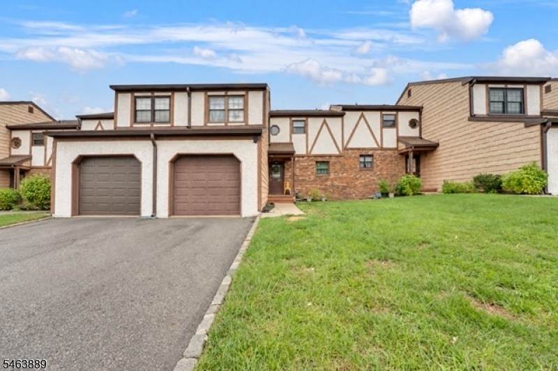 23 Wellington Ct - Photo 1