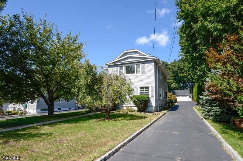 45 Hill St - Photo 1