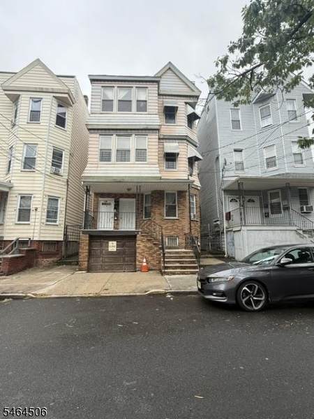 135 Ridge St - Photo 1