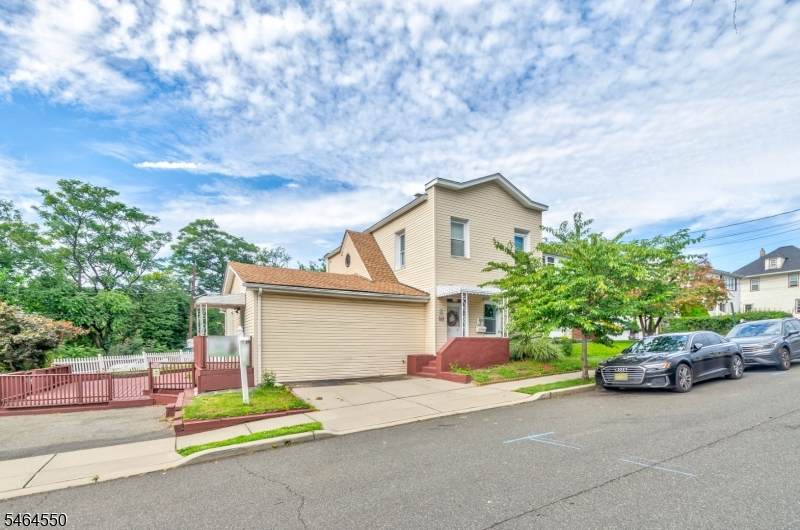 28 Butler St - Photo 1