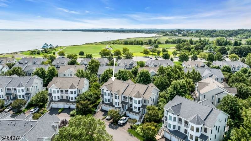 9 S Shore Dr - Photo 1
