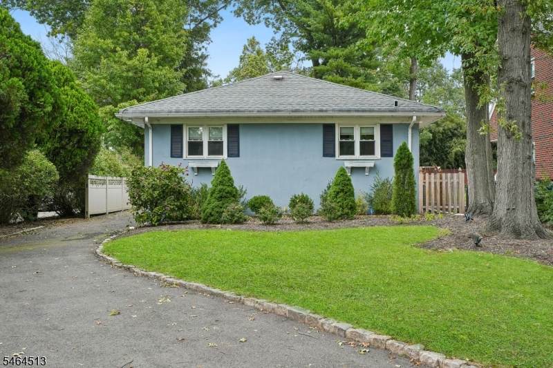 15 Lessing Road - Photo 1