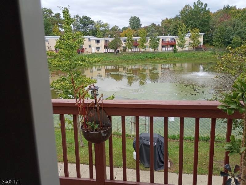 6 Lake Ave - Photo 1