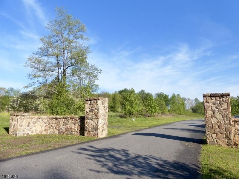8 Preserve Lane - Photo 1