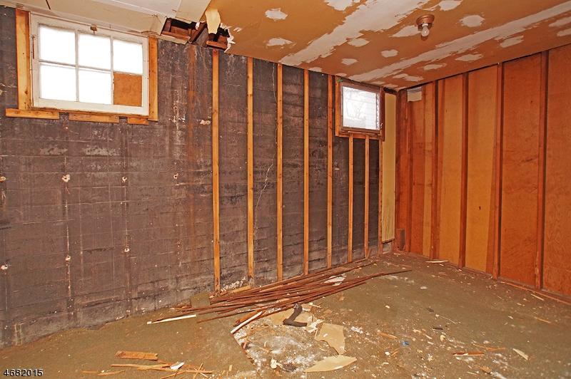 320 Knowlton St - Photo 1