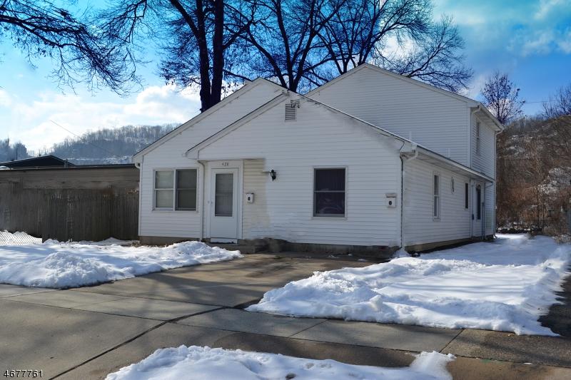 428 Montclair Ave - Photo 1