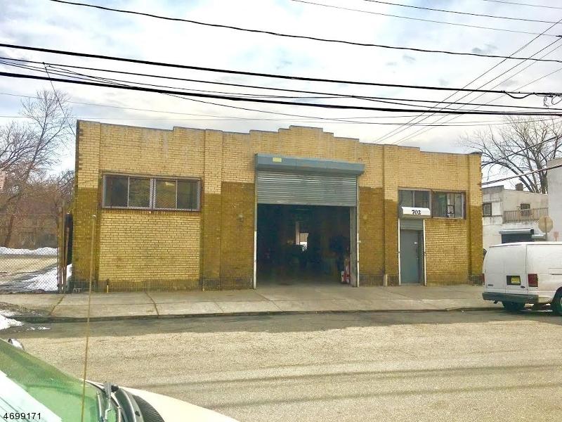 702 S 12Th St - Photo 1