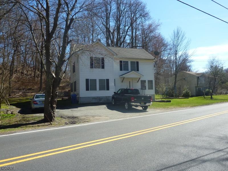 32 Hicks Ave - Photo 1