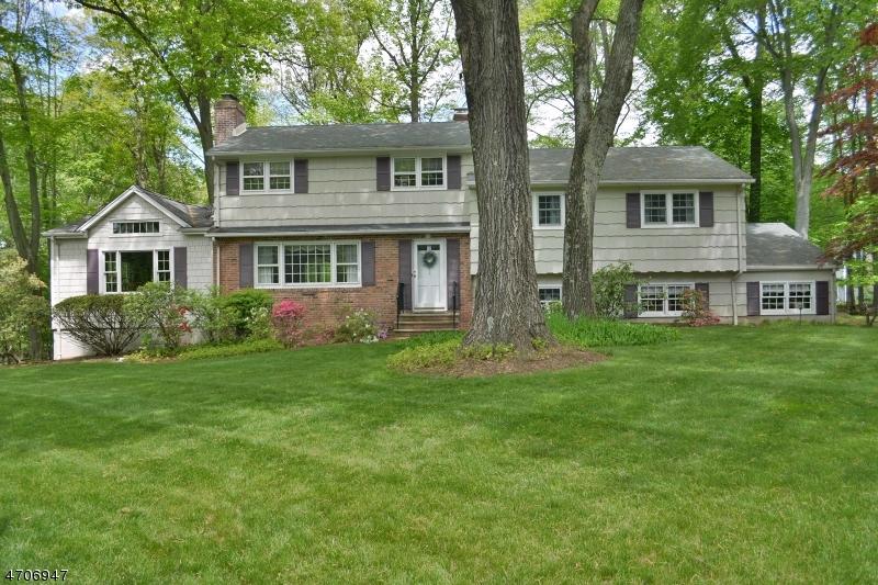 52 Elbrook Dr - Photo 1