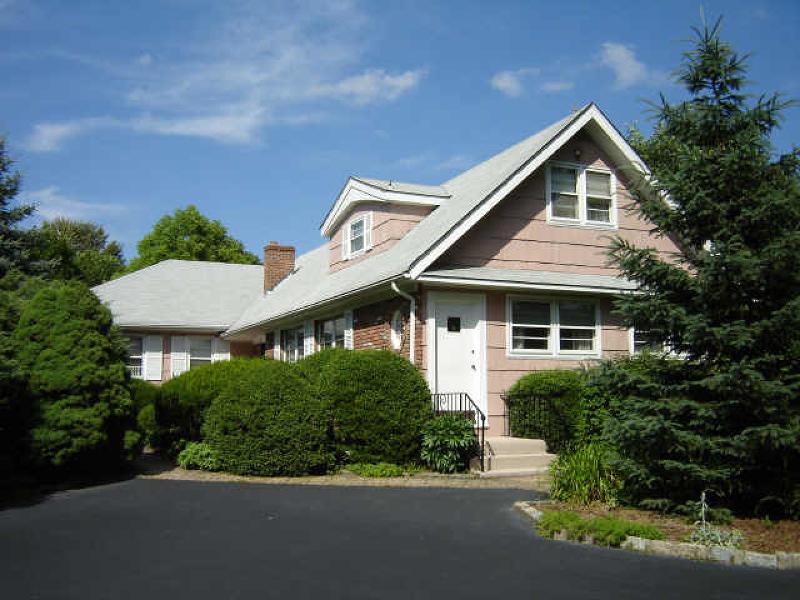 333 Walnut St - Photo 1