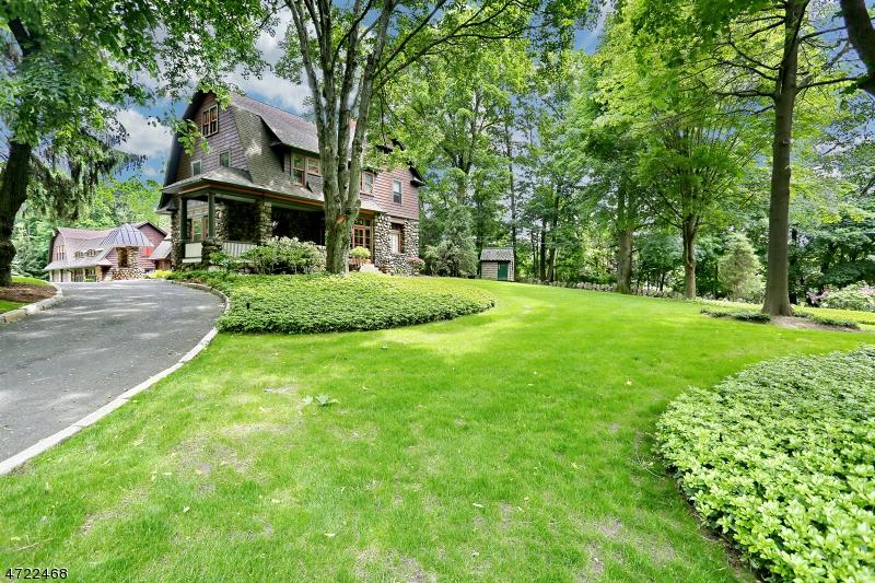 54 E Allendale Ave - Photo 1
