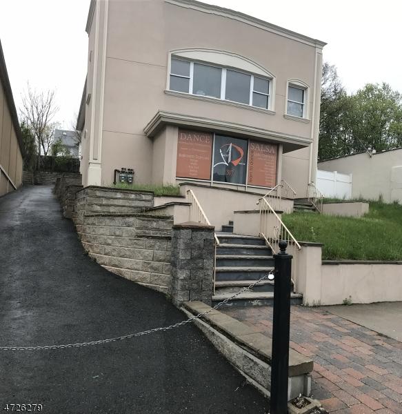 317 Washington Ave - Photo 1