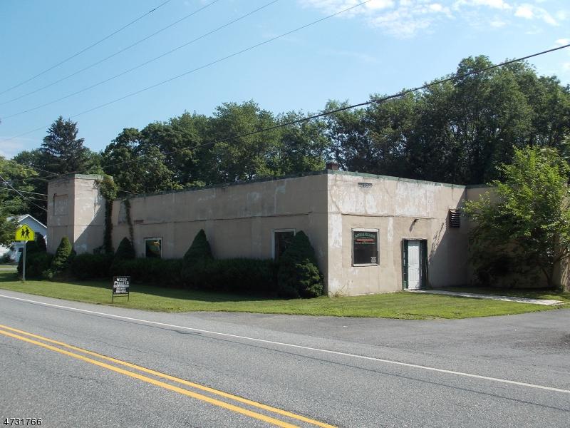 2 Sandy Ln - Photo 1