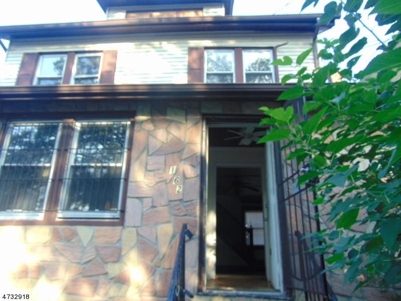 162 Columbia Ave - Photo 1