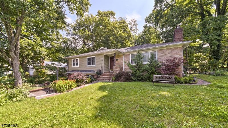 72 Spruce Ter - Photo 1