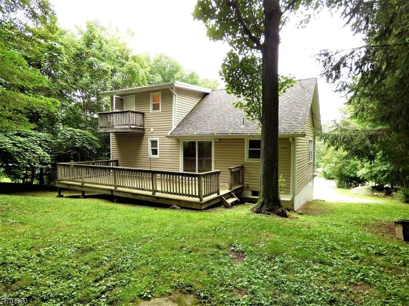 12 Bentwood Rd - Photo 1