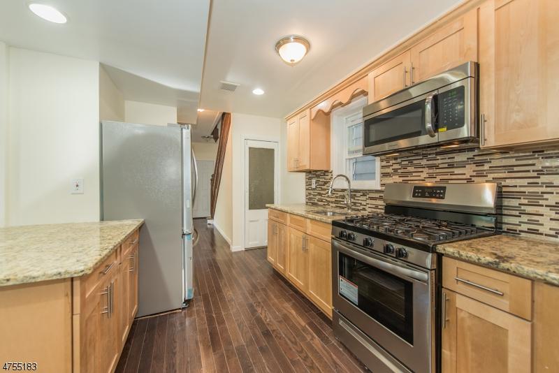 834 S 15th St - Photo 1