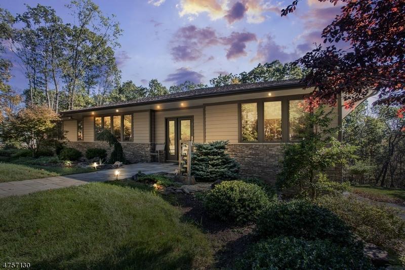 20 Hillcrest Rd - Photo 1