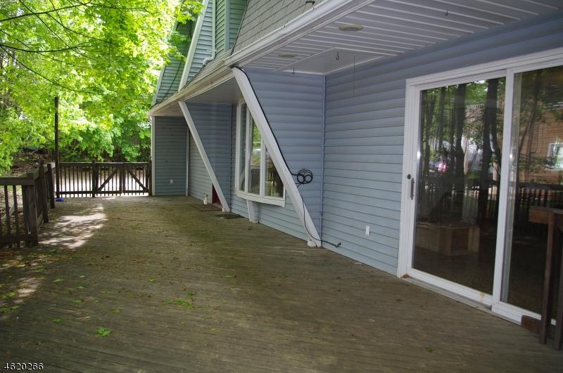 140 Main St - Photo 1