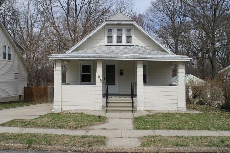 405 Austin Ave - Photo 1