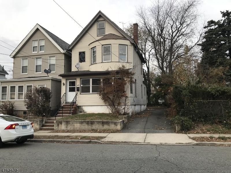 579 Chestnut St - Photo 1