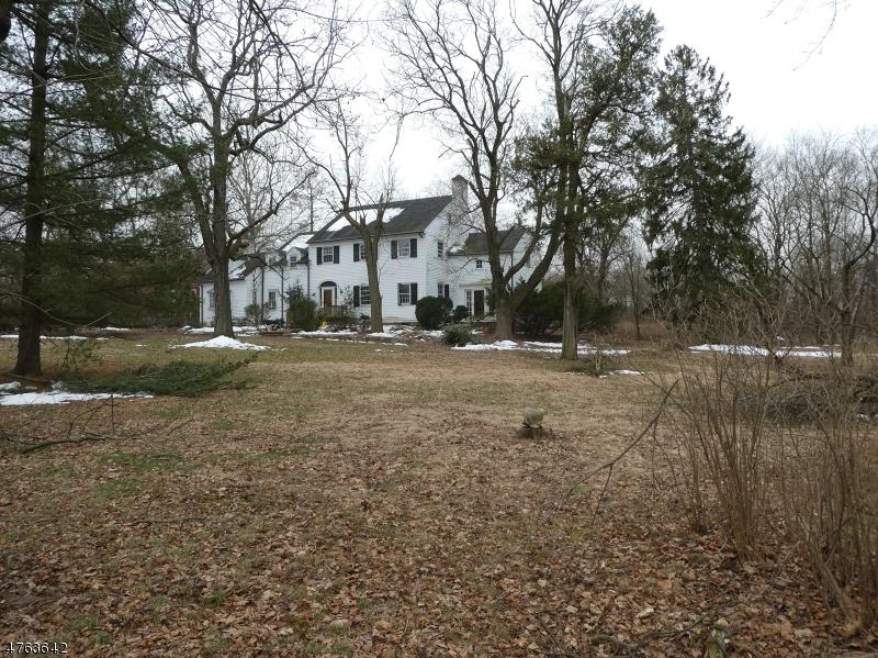 943 Canal Rd - Photo 1