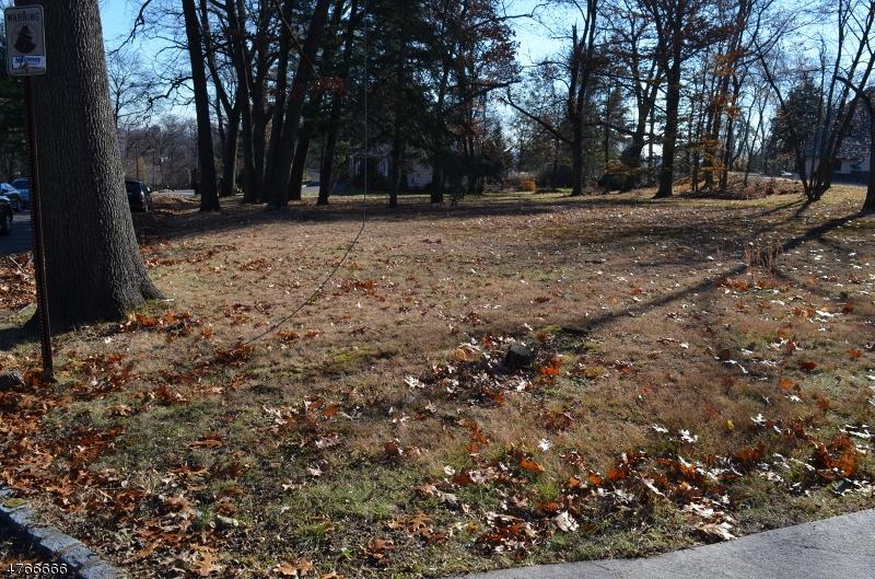 34 Linden Ave - Photo 1