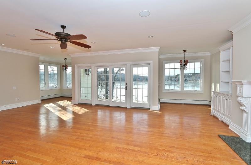 180 Pines Lake Dr - Photo 1