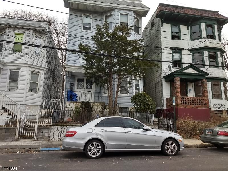 504 21st St - Photo 1