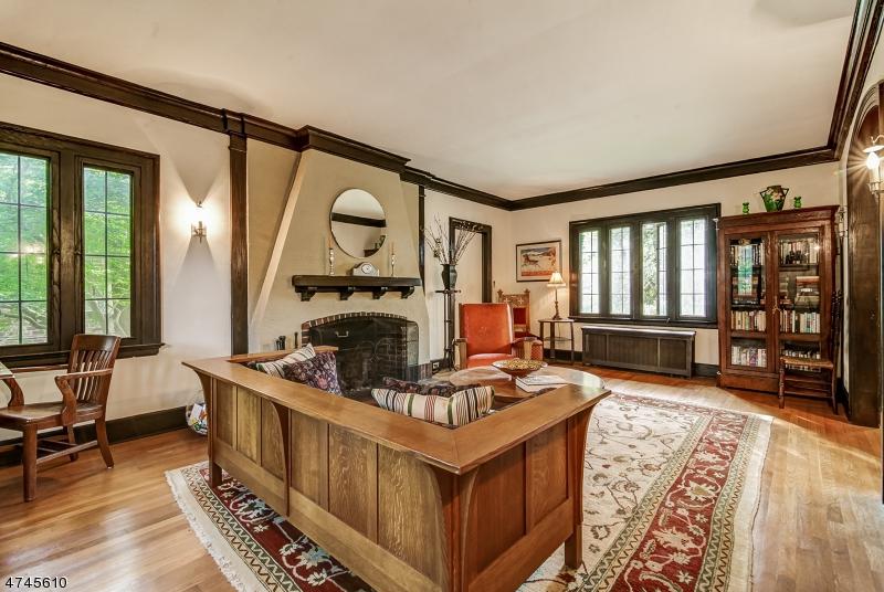 501 Highland Ave - Photo 1