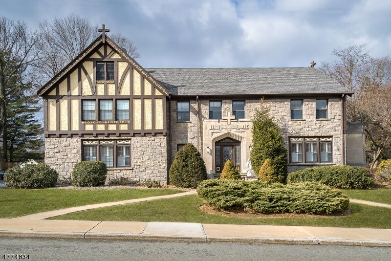 71 Bartholdi Ave - Photo 1
