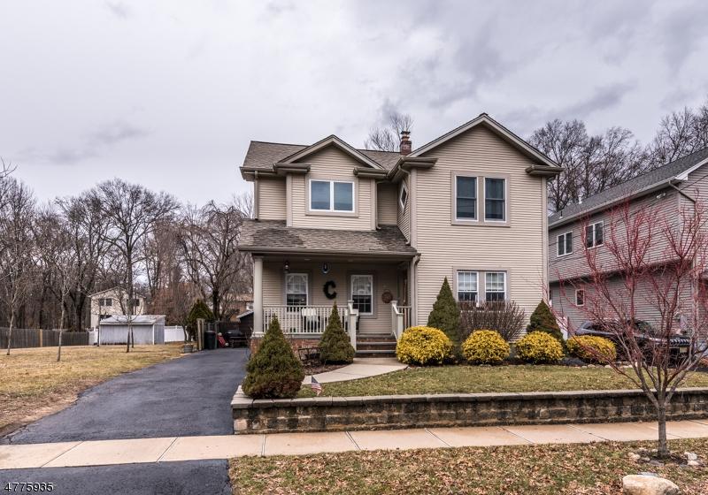 48 Harding Ave - Photo 1