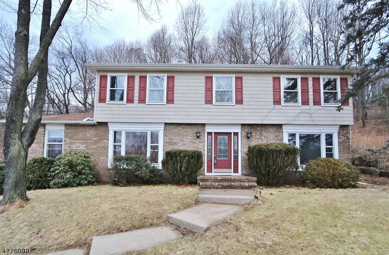 71 Crestwood Rd - Photo 1