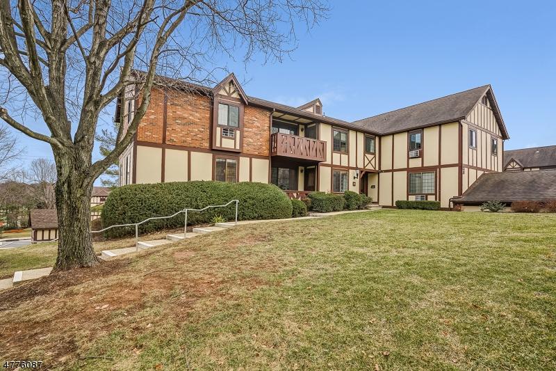 17 Canterbury Rd - Photo 1