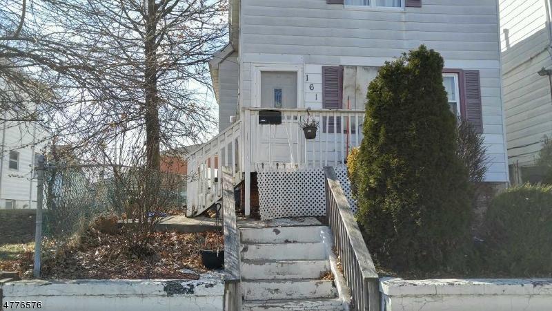 161 Paterson Ave - Photo 1