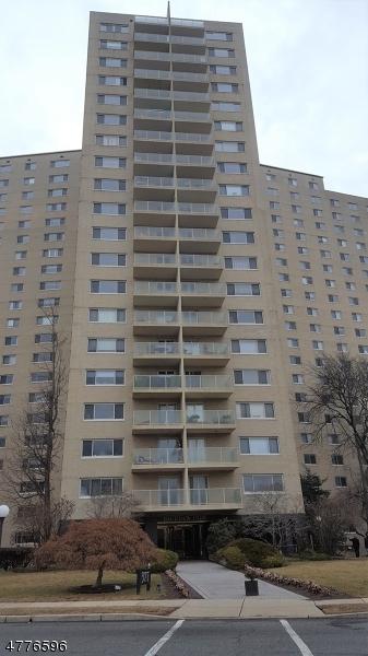 377 S Harrison St - Photo 1