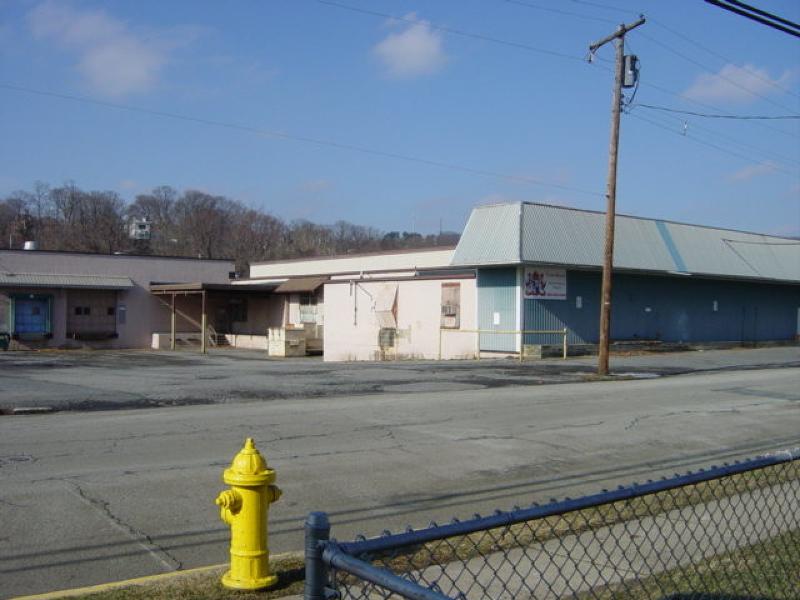 99 Broad St - Photo 1